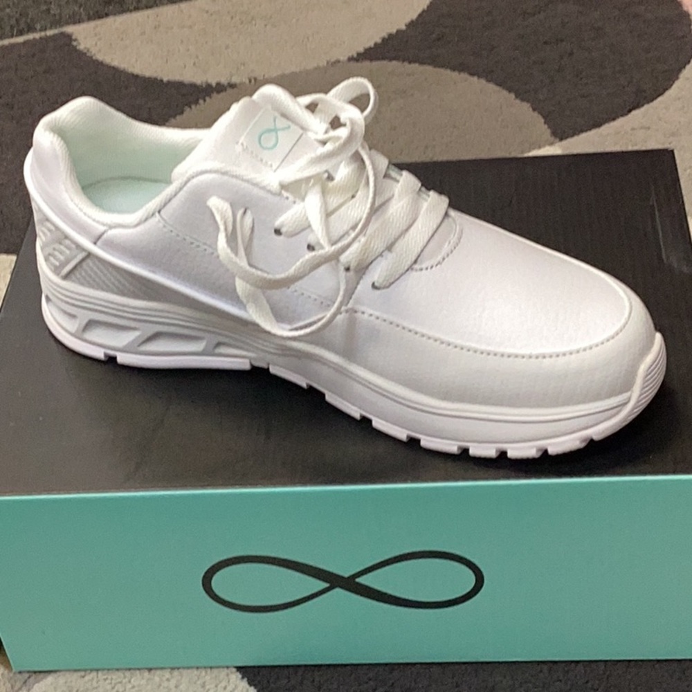 Women’s scrub shoes